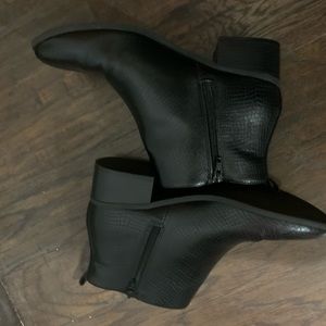 Boots heeled Old Navy Woman, size 9
